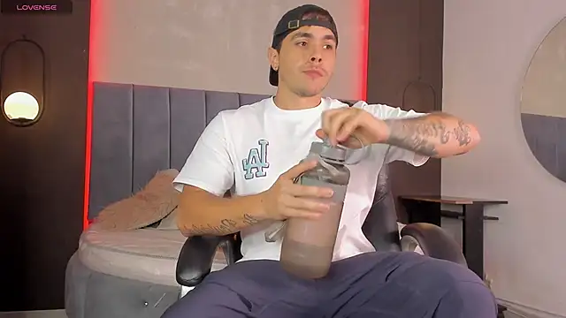 Liam walk  online show from 26, 2, 2026