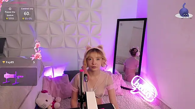 JuliethMoss online show from 1, 10, 2025