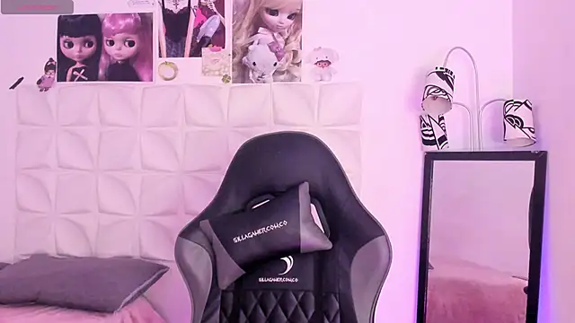 JuliethMoss online show from 13, 11, 2025