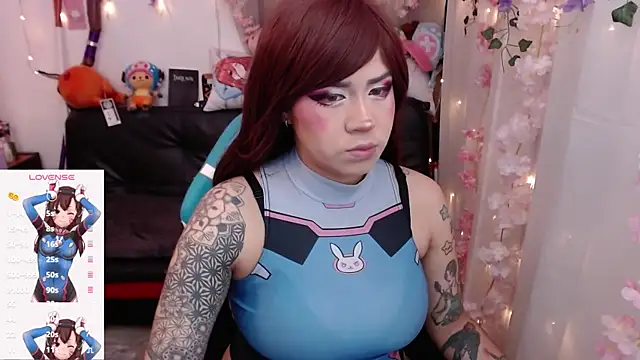 jadedelux  online show from 14, 4, 2026