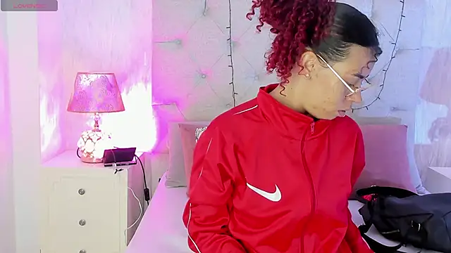 Pamelamiler   online show from 19, 12, 2025