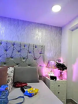 Pamelamiler   online show from 6, 10, 2025