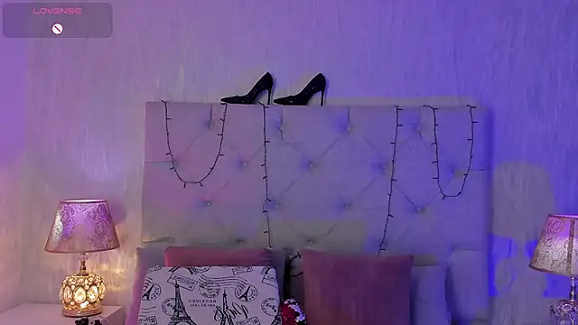 Pamelamiler   online show from 16, 12, 2025