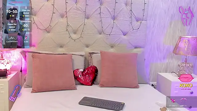 Pamelamiler   online show from 1, 10, 2025