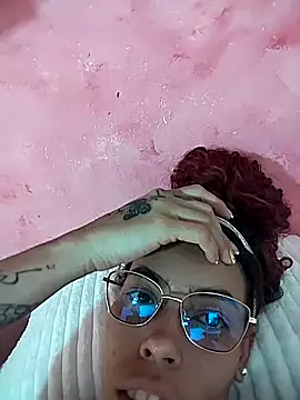 Pamelamiler   online show from 13, 11, 2025