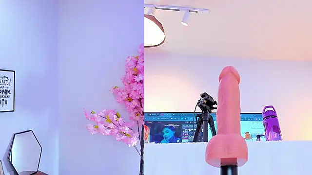 maily zanss online show from 19, 12, 2025