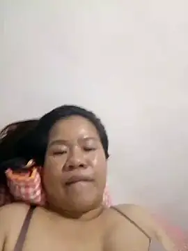 Snapshot of AsianbouncieGIRL chatting on 5, 6, 2026 AsianbouncieGIRL online show from 5, 6, 2026