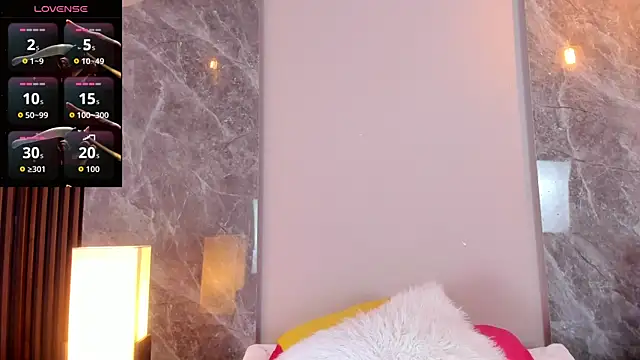 Emma hunter  online show from 3, 12, 2025