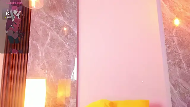 Emma hunter  online show from 17, 11, 2025