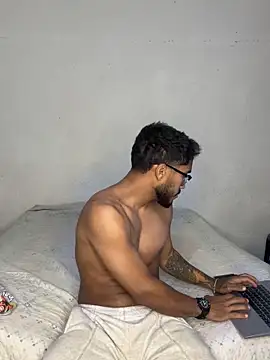 TU-MORENOO online show from 25, 11, 2025