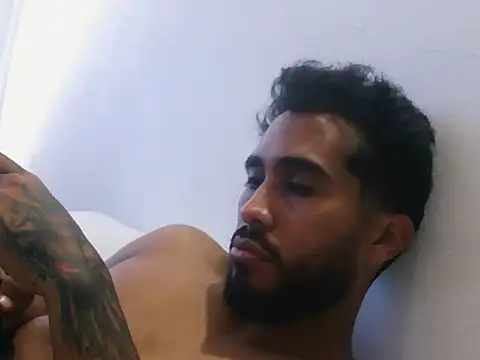 TU-MORENOO online show from 10, 10, 2025