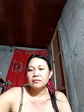 Everleigh mom online show from 21, 10, 2025