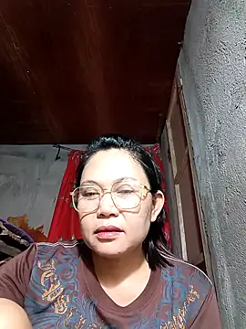 Everleigh mom online show from 29, 10, 2025