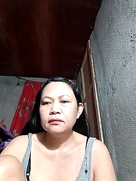 Everleigh mom online show from 31, 10, 2025