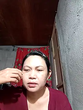 Everleigh mom online show from 6, 10, 2025