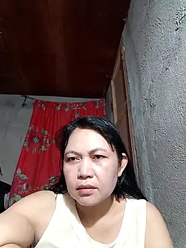 Everleigh mom online show from 3, 10, 2025