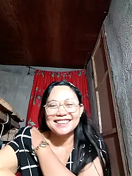 Everleigh mom online show from 17, 10, 2025