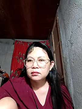 Everleigh mom online show from 17, 11, 2025