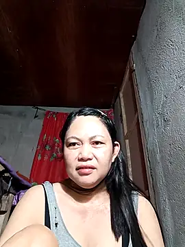 Everleigh mom online show from 30, 10, 2025