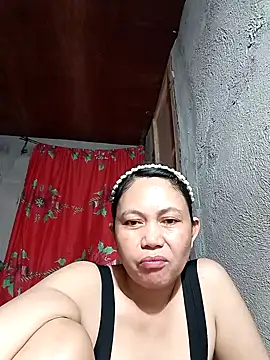 Everleigh mom online show from 29, 9, 2025