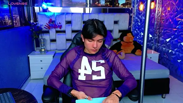 alandelrey57 online show from 17, 3, 2026