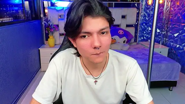 alandelrey57 online show from 24, 4, 2026