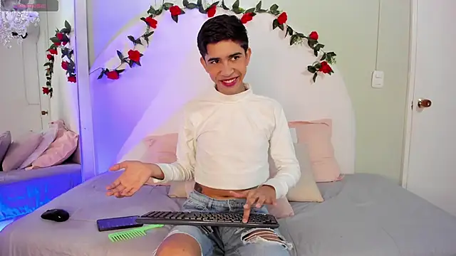 JoshuaSanzz online show from 4, 10, 2025