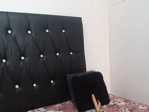 Lsnickykhanyile online show from 30, 9, 2025