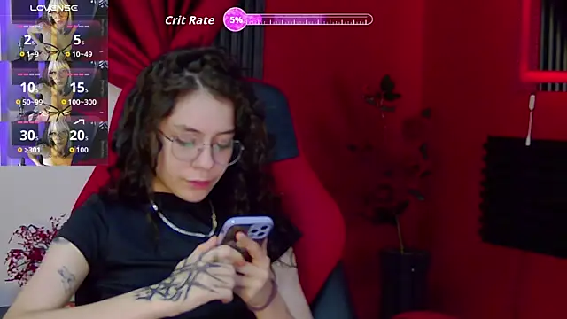 RavennMoonn online show from 4, 10, 2025