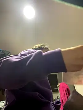 RavennMoonn online show from 2, 10, 2025