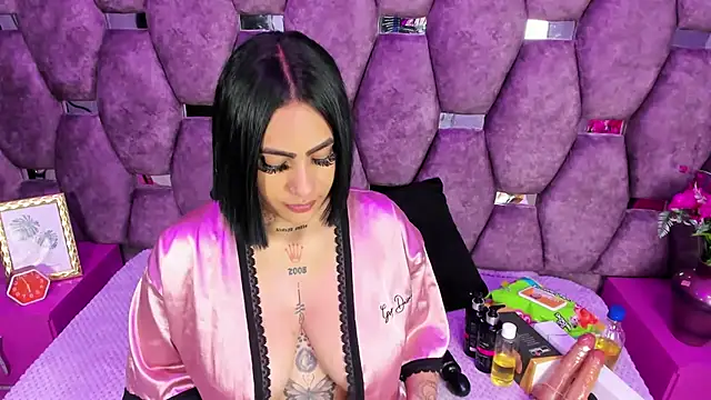 Snapshot of nikky_latin chatting on 15, 2, 2026 nikky latin online show from 15, 2, 2026