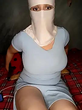 Snapshot of Lamia_Queen_ chatting on 28, 9, 2025 Lamia Queen online show from 28, 9, 2025