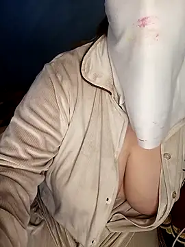 Snapshot of Lamia_Queen_ chatting on 4, 12, 2025 Lamia Queen online show from 4, 12, 2025