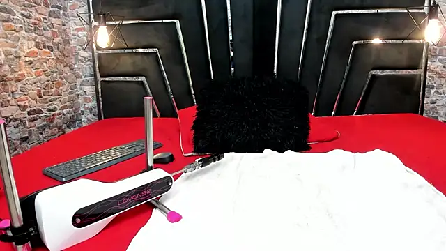 ALYANNA HOT  online show from 23, 10, 2025