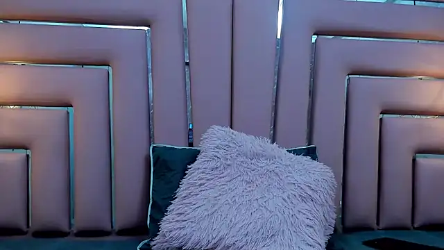 ALYANNA HOT  online show from 10, 11, 2025