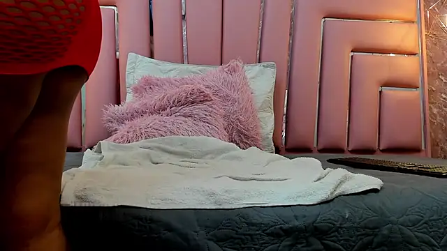 Snapshot of ALYANNA_HOT_ chatting on 14, 2, 2026 ALYANNA HOT online show from 14, 2, 2026