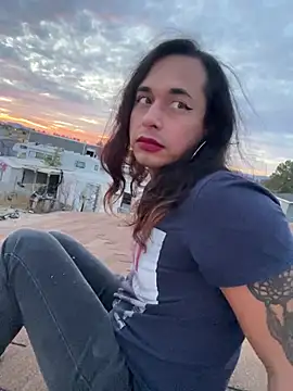 Snapshot of TranSexualJade95 chatting on 5, 7, 2026 TranSexualJade95 online show from 5, 7, 2026