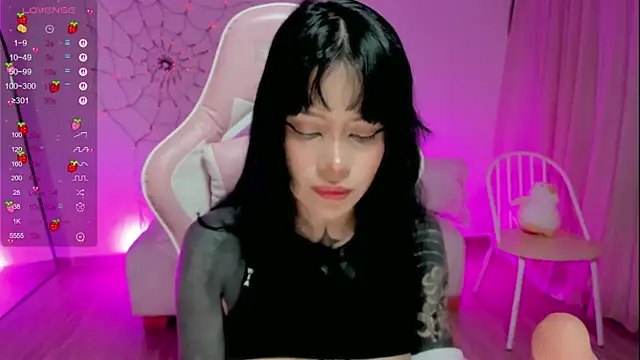 AlinaLukyanova online show from 9, 11, 2025