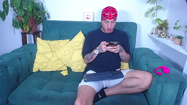 Borsalino Adam online show from 15, 10, 2025