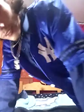 Snapshot of alexandercruz chatting on 18, 12, 2025 alexandercruz online show from 18, 12, 2025