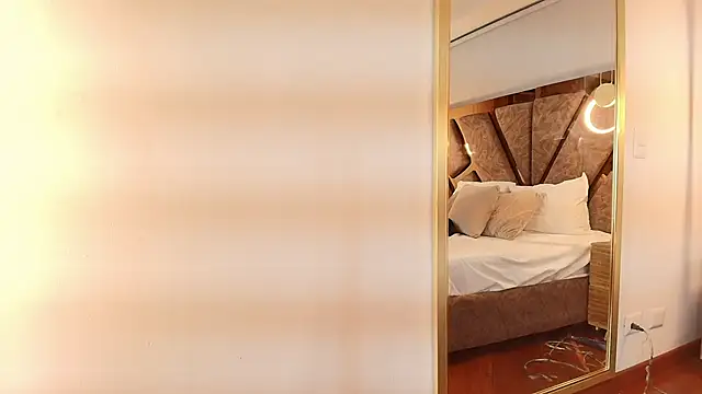 zarah andrew   online show from 30, 9, 2025