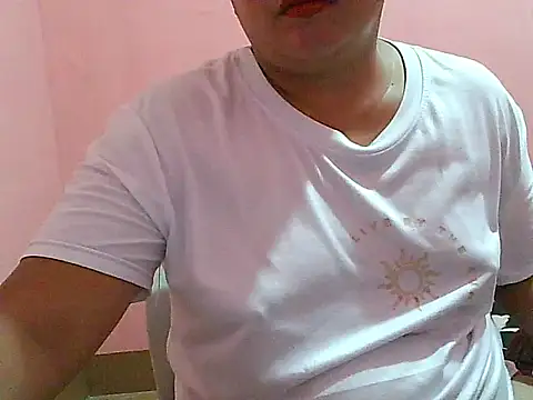 Snapshot of fresh_rosie chatting on 30, 4, 2026 fresh rosie online show from 30, 4, 2026