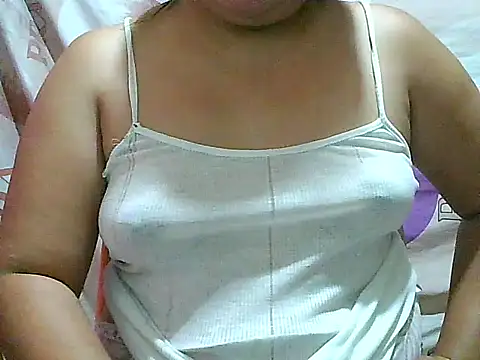 Snapshot of fresh_rosie chatting on 16, 2, 2026 fresh rosie online show from 16, 2, 2026