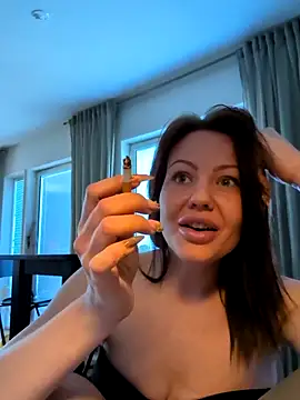 SwedishBaabe online show from 3, 10, 2025