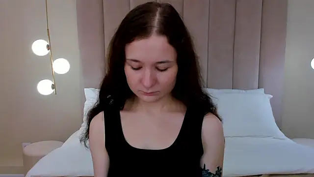 NancyJonson online show from 24, 9, 2025