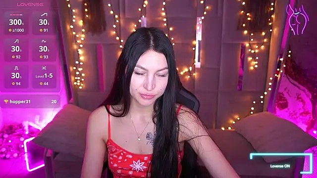 EliseVelour online show from 5, 3, 2026