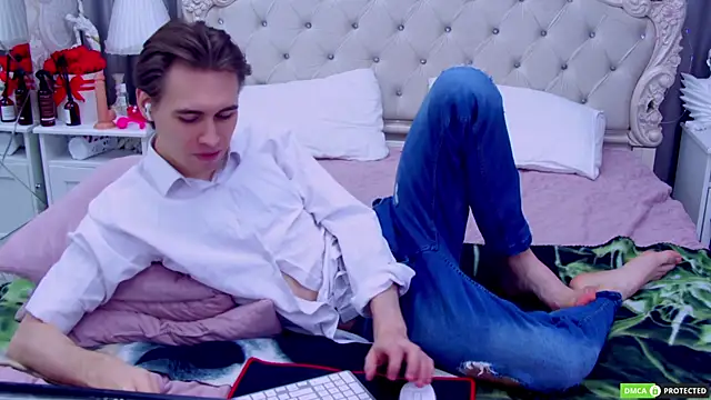 WilliamDyson online show from 1, 11, 2025