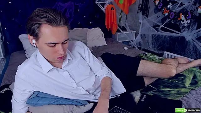 WilliamDyson online show from 16, 10, 2025