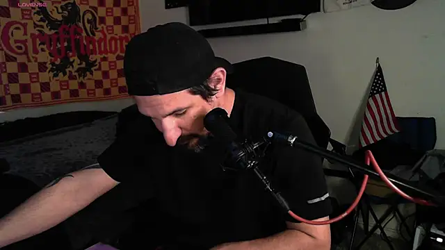 DevilPup75  online show from 3, 10, 2025