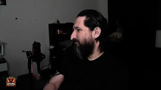 DevilPup75  online show from 21, 4, 2026